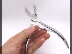 コブタの歯のカッター